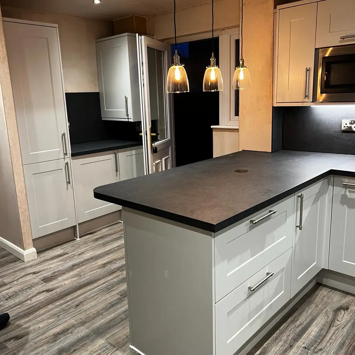 black flat roofing